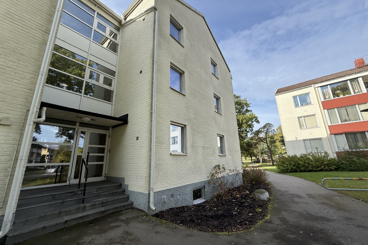 Perstorpsvägen 15, bild 1 av 8