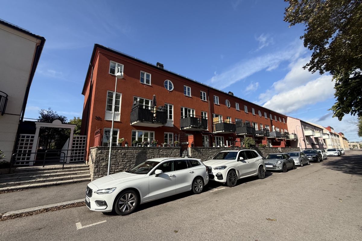 Strandgatan 33 B, bild 1 av 12