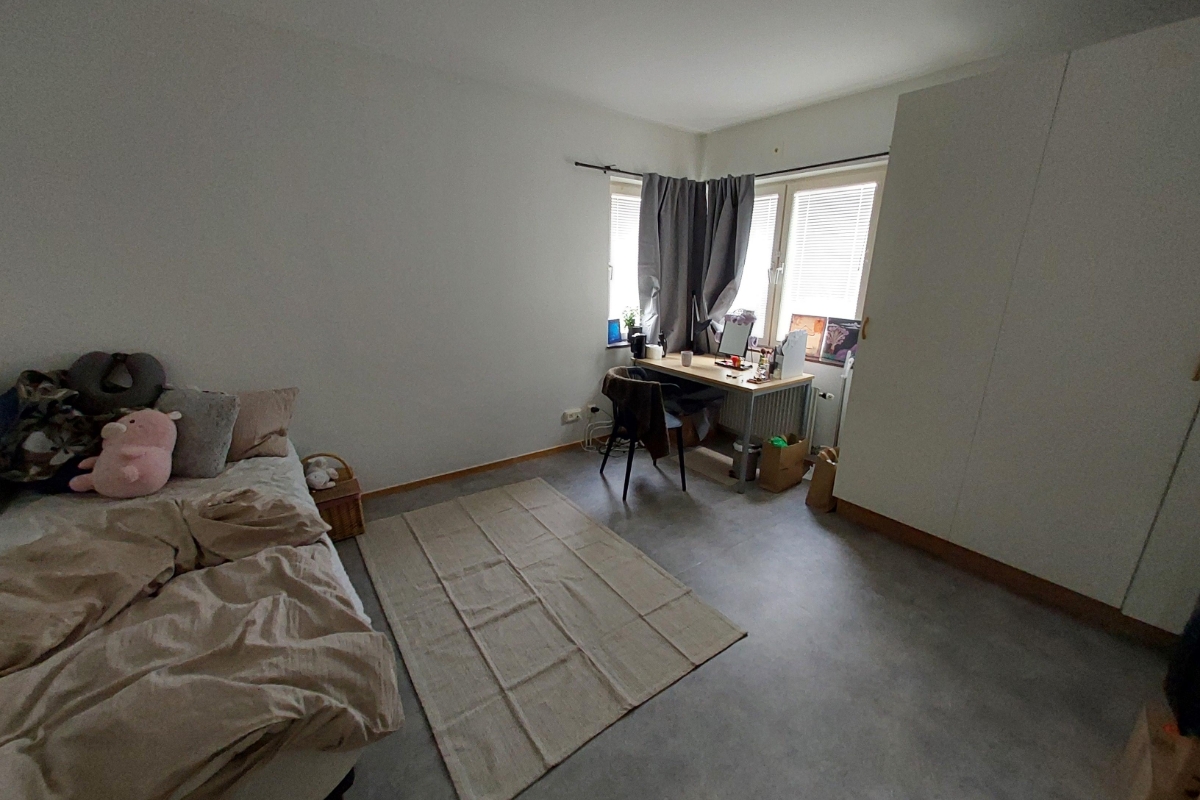Falkenbergsvägen 25, bild 1 av 3